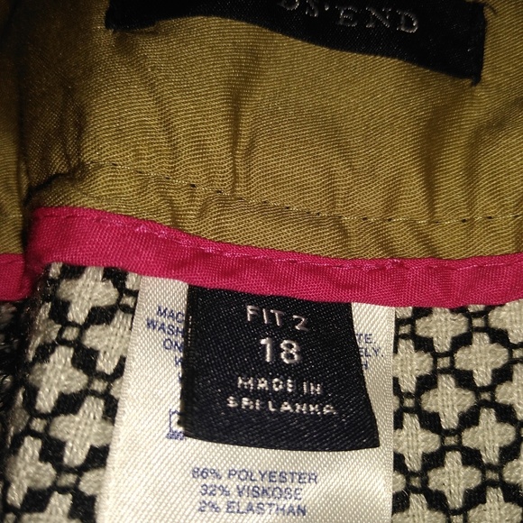 Black with dots - Picture 5 of 7